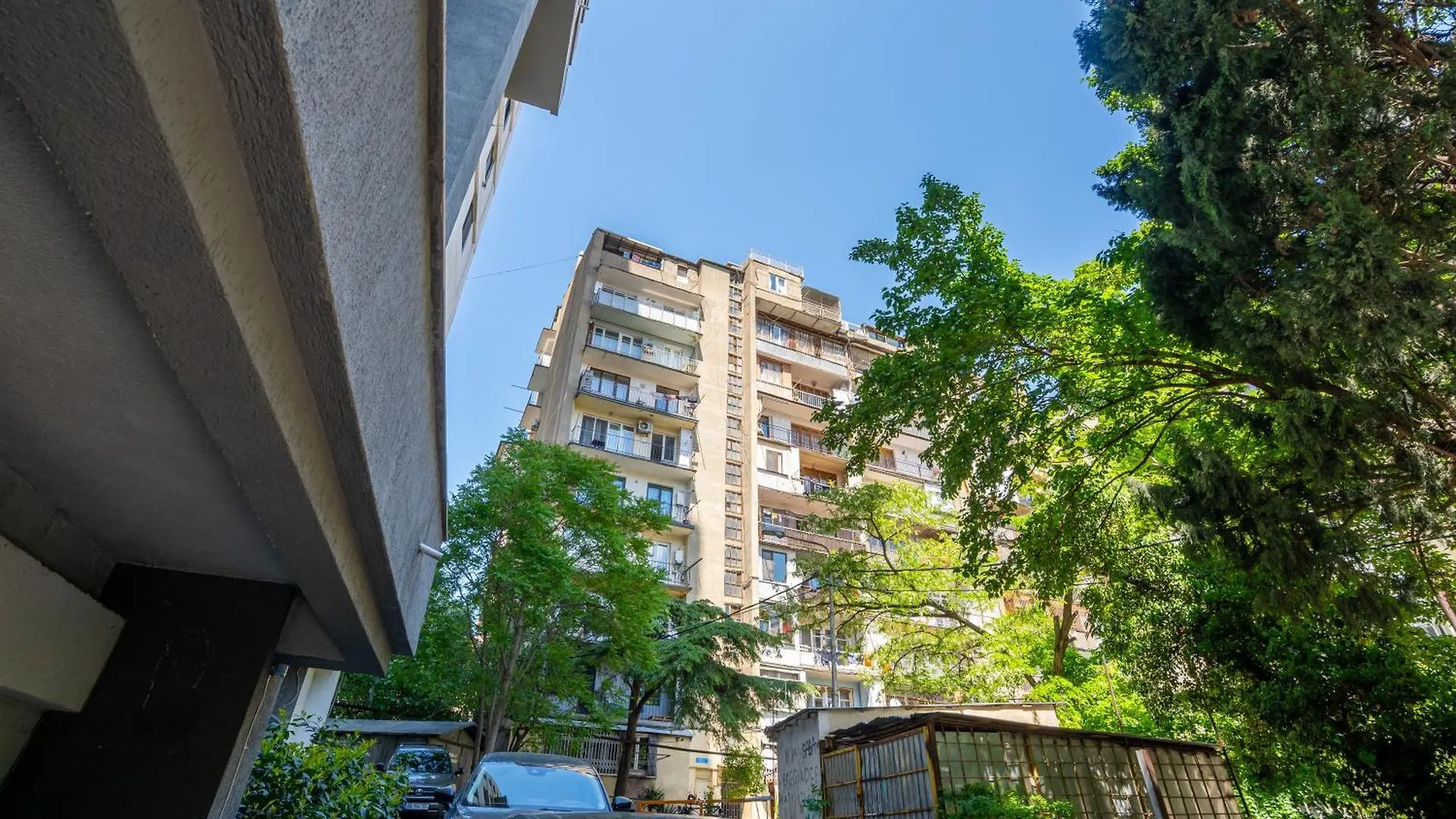 Kiwi Apartment Tbilisi Georgia